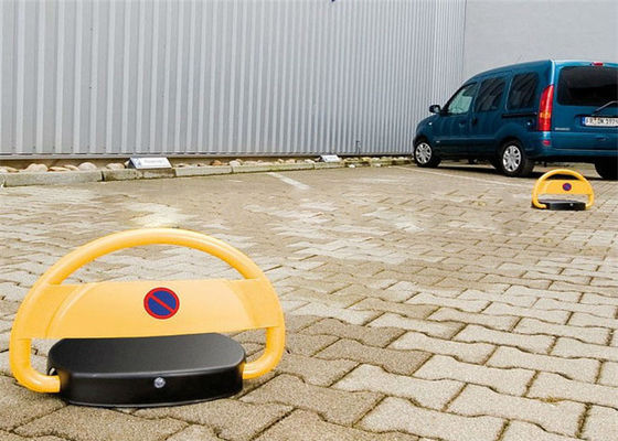 DC6V Anma Gerilimi ve 80mm Alçalma Yüksekliği ile Güvenli Park Alanları için Uzaktan Kumandalı Otomatik Otopark Kilidi